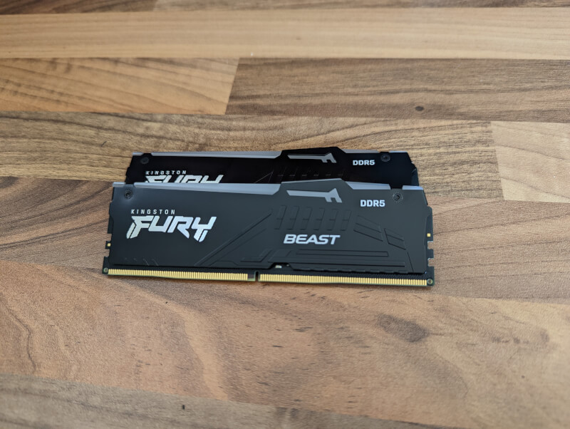 Memory on-die high DDR5 48000 Fury Kingston Beast speed CL40 6000 RGB.jpg